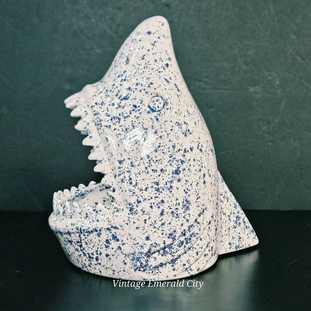 White Shark Blue Speckled Ceramic Catch All Candy Trinket Dish Bowl Ashtray 3D